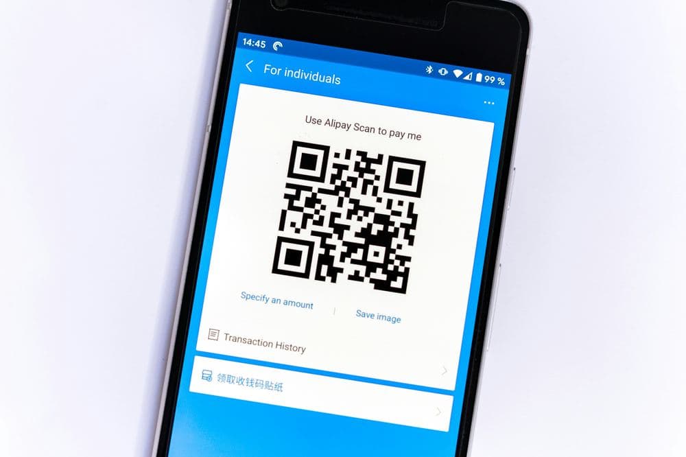Leitura de QR code em smartphone, exemplo de automação para pequenos negócios